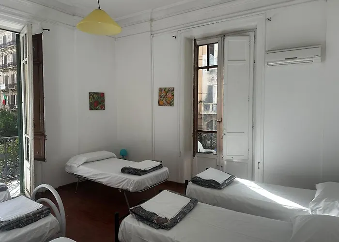 Via Zara Arararooms פלרמו