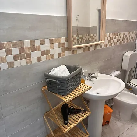 Via Zara Arararooms *