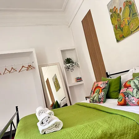 Via Zara Arararooms *