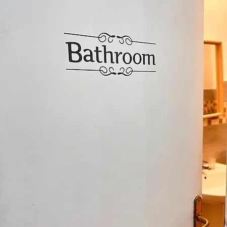 Hostel Via Zara Arararooms